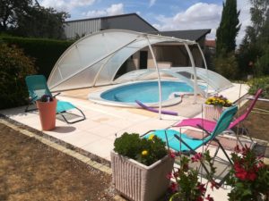 Belle piscine à Frignicourt