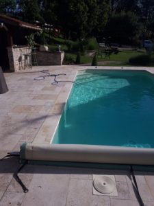 Belle piscine à Mouflières